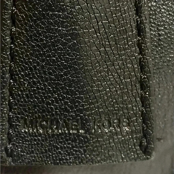 Michael kors black leather satchel handbag - Picture 9 of 9